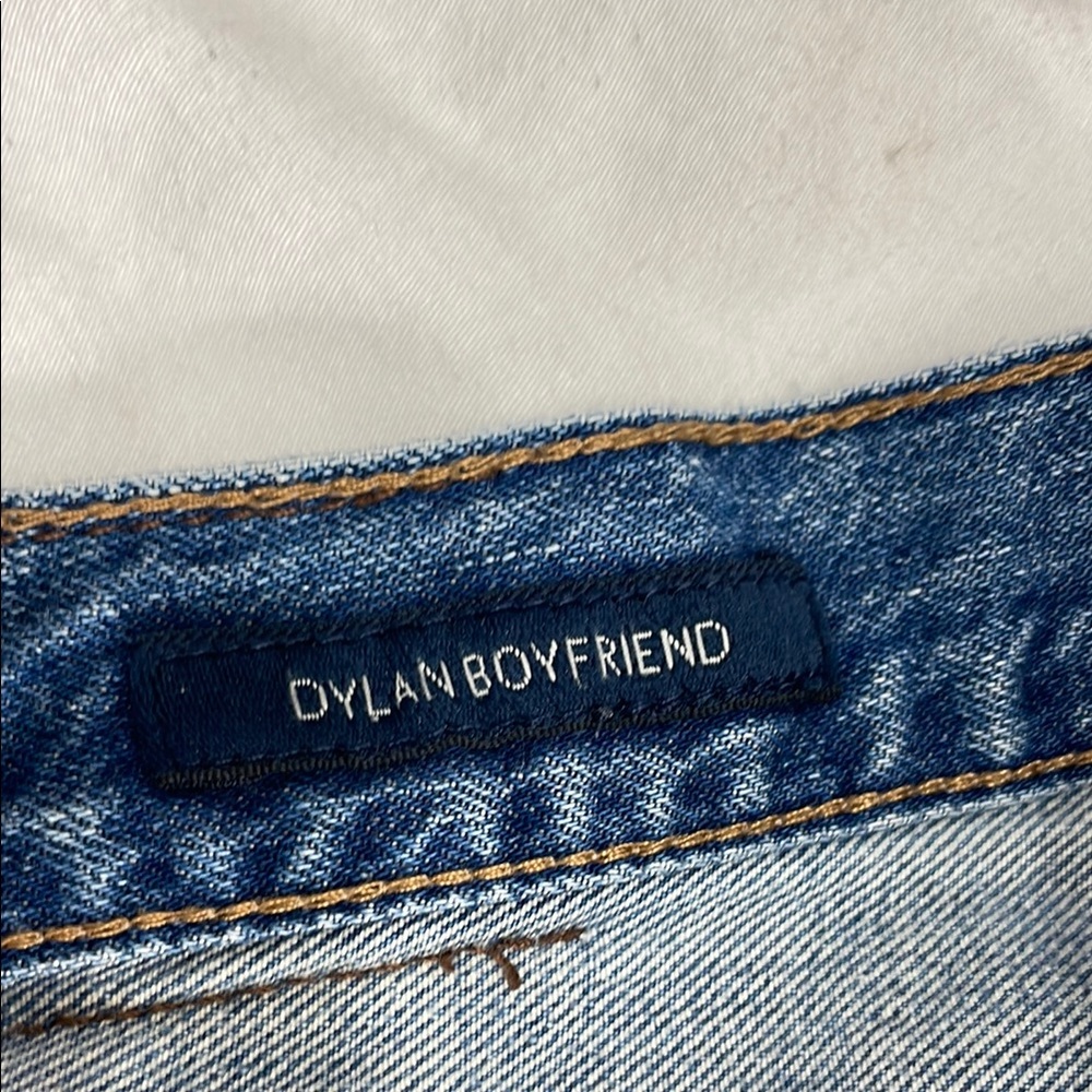 Lucky Brand Straight Blue Jeans with Worn-In Appeal - Picture 5 of 5
